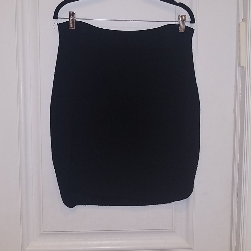 Jaye.e. | Black pencil skirt